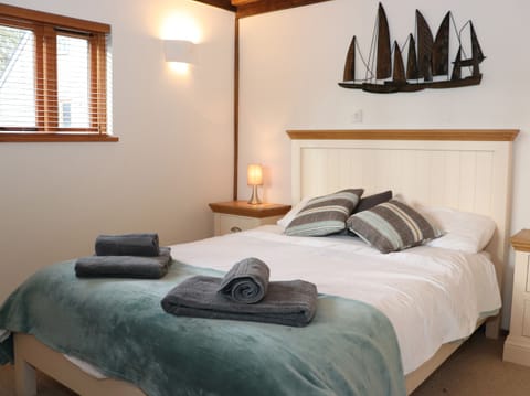 Cottage | 3 bedrooms, individually decorated, individually furnished, free WiFi