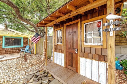 Cozy Cottage vibes at Island Breeze