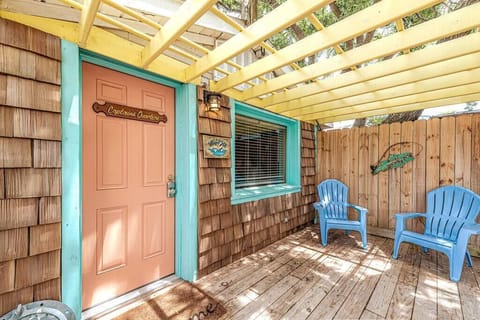 Entrance with front porch exclusive to Captain's Quarters