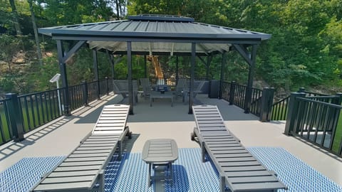 Upstairs Seating Area