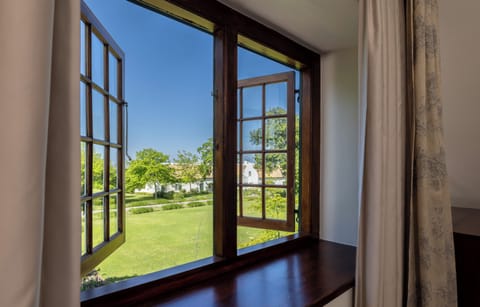 Classic Double or Twin Room, 1 Bedroom, Non Smoking | Garden view