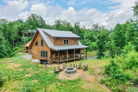 Back of cabin
