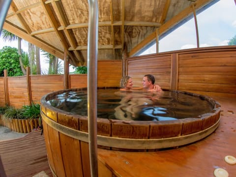 Indoor spa tub