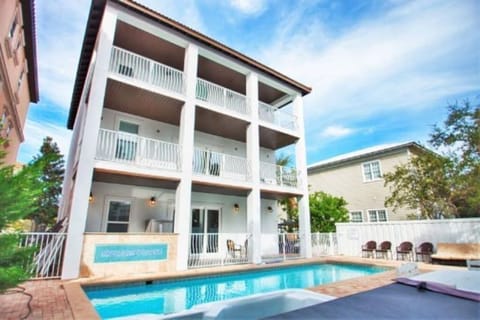 Welcome to "Ideal Family Retreat" miramar beach