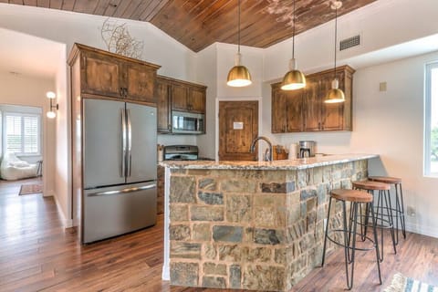 Comfy bar seating at the counter