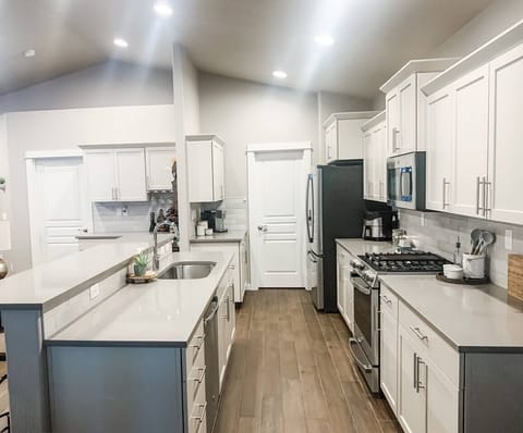 Kitchen- additional view