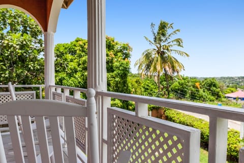 Villa, 6 Bedrooms | Balcony
