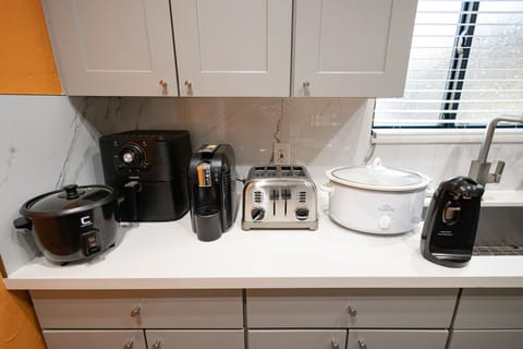 Air fryer,espresso machine,  Crockpot, toaster, rice cooker, electric can opener