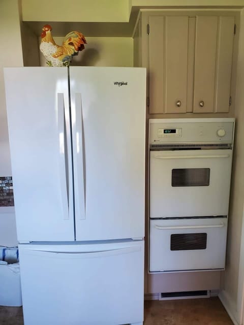 French door fridge and 2 door oven