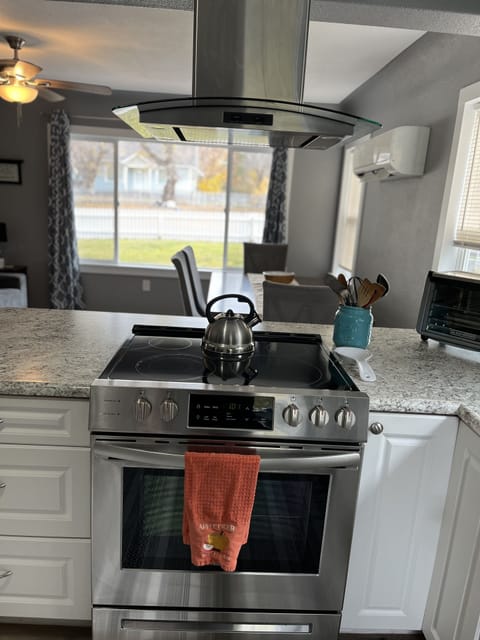 Chef’s kitchen