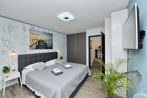 Villa | 2 bedrooms, iron/ironing board, WiFi (free), bed sheets