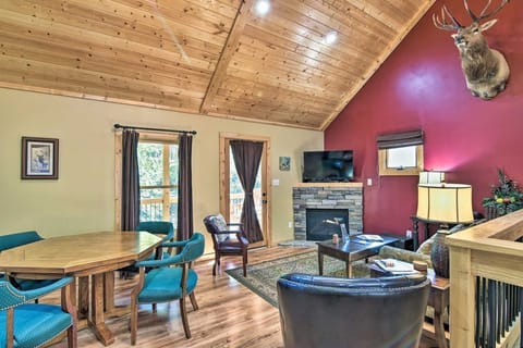 The dining table doubles as a card table for Texas hold’em.