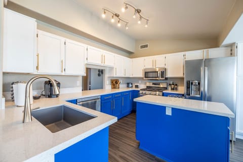 Fully stocked gourmet kitchen