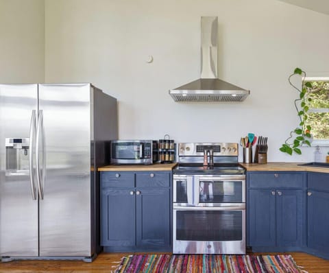 Fully equipped kitchen with all the essentials plush dishwasher