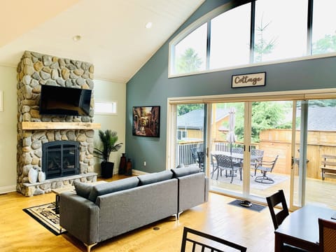 open concept living, dining area