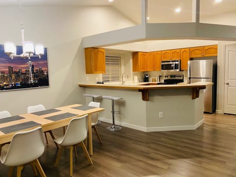 Great open kitchen concept