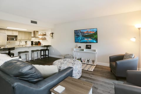 House, Multiple Beds (Buckeye Beach House) | Living area