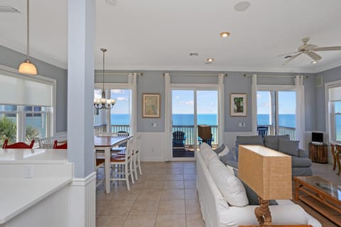 House, Multiple Beds (Cape Destiny) | Living area