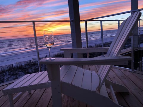 House, Multiple Beds (Shore Looks Good) | Balcony