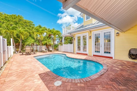 BGS Bungalow Pool 2