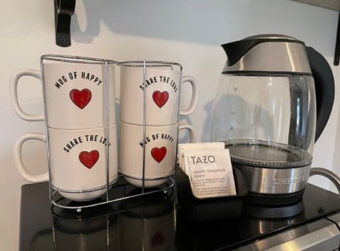 Complimentary coffee and tea included