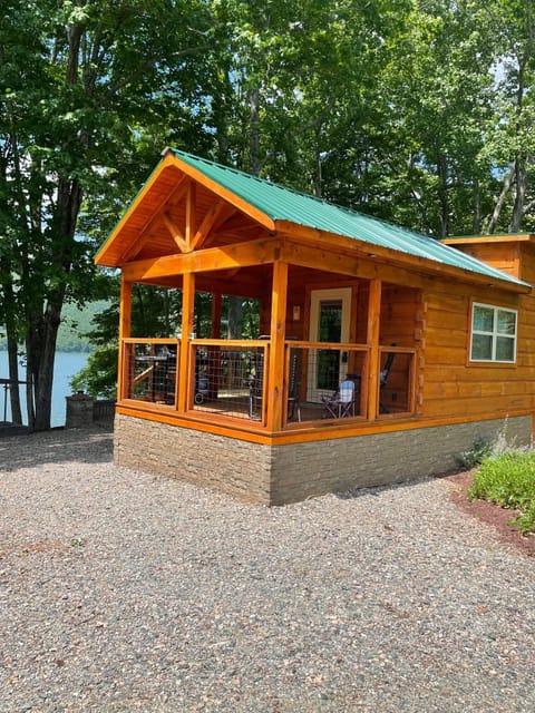 Covered front porch with grilling area
