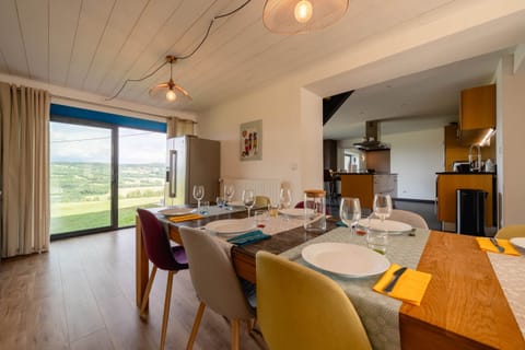 De la salle à manger à la cusine