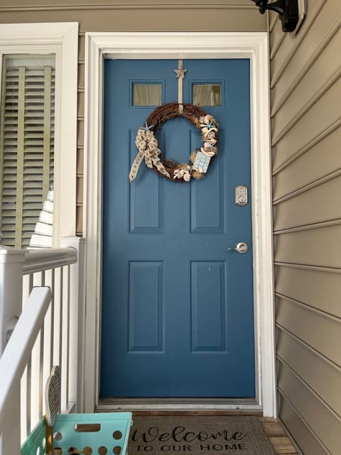 2nd Floor Entrance
Keyless Entry