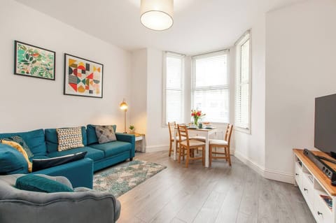 Bright Open Plan Living
