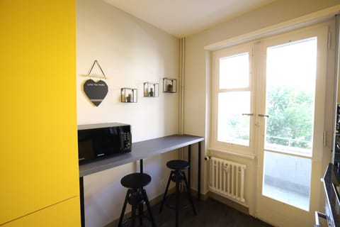 You will also find a toaster, kettle, and more!