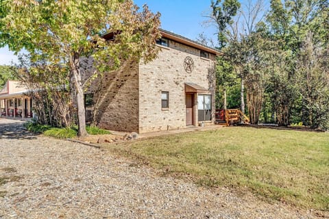 Exterior Lodge