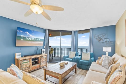 Living room/ Water view