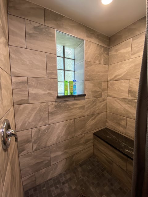 Fine luxury hotels may have showers that are this nice.  