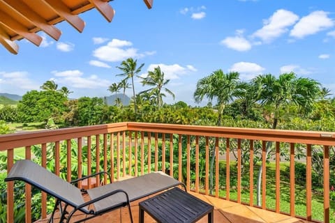 Lanai with Mountain Views
