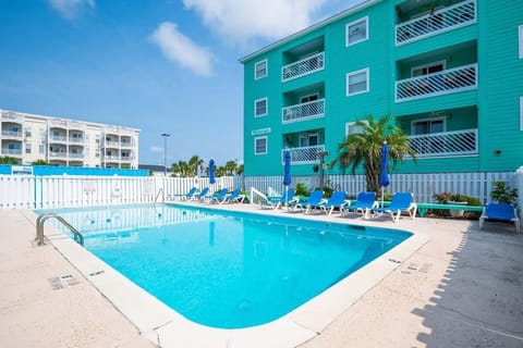 Tidewinds Pool