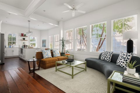 Luxurious Escape in Downtown Charleston | Apollo