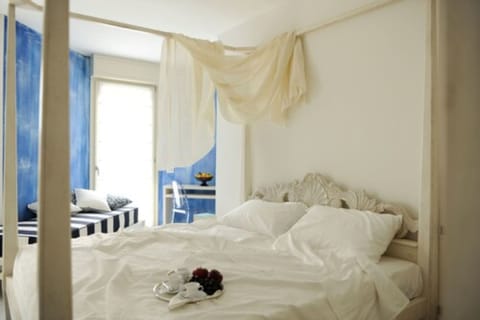 Premium bedding, minibar, in-room safe, individually furnished