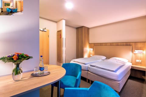 Standard Double Room | Desk, free WiFi, bed sheets