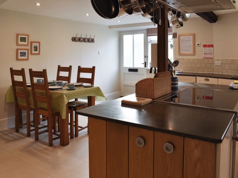 Well equipped kitchen/diner | Letterbox Cottage, Far Sawrey