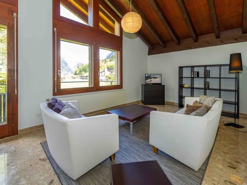 Couch, Window, Wood, Architecture, Interior Design, Shade, Living Room, Floor, Picture Frame