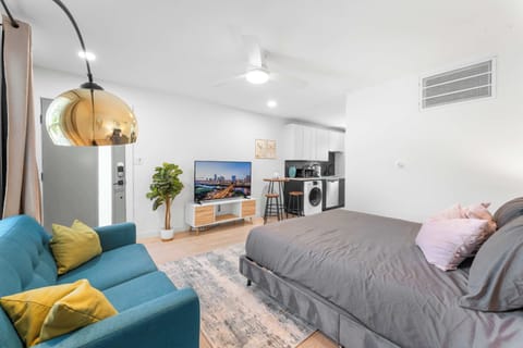 Bedroom/living room