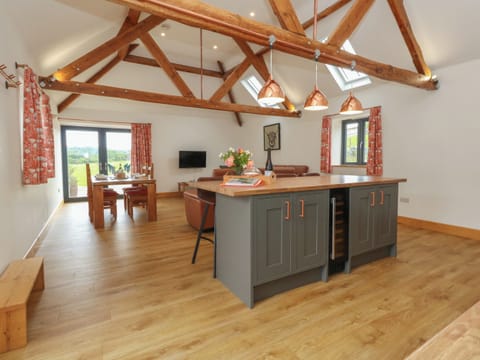 Cottage | Interior