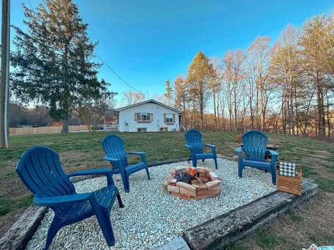 Fore pit with Mountain View