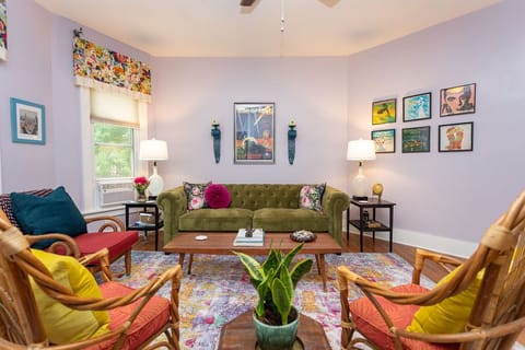 Great living room space with plenty of space to relax.