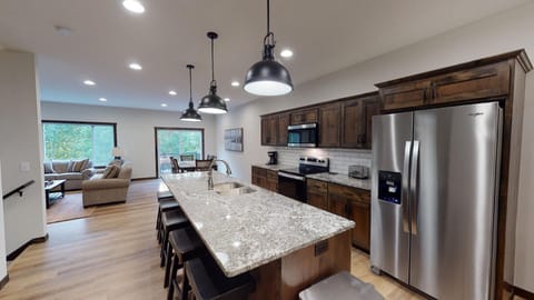 9533a263-0cd0-40c4-8306-2b5ce3f50a90