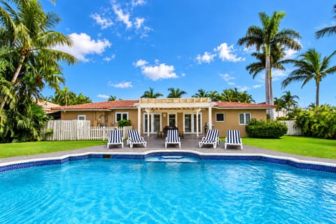 South Florida vacation home with a Heated Pool near Hollywood Beach.