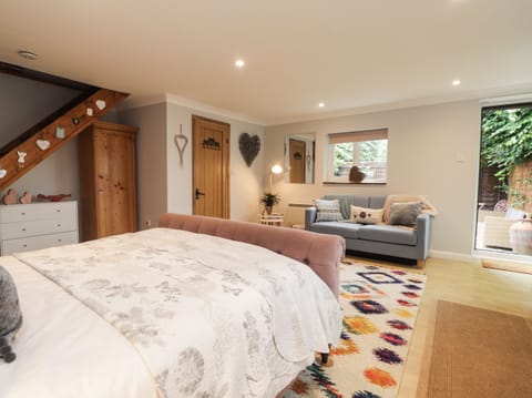 Cottage | 1 bedroom, WiFi (free), individually decorated, individually furnished