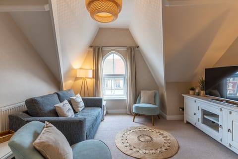 Apartment, Private Bathroom, Sea View (Stowaway's) | Lounge