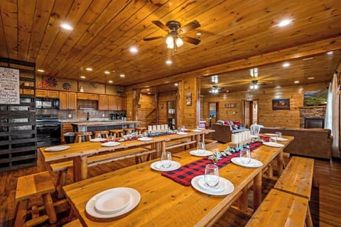 Plenty of seating to eat and enjoy the cabin!