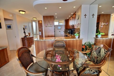 Gourmet Kitchen...Fully Equipped for Cooking